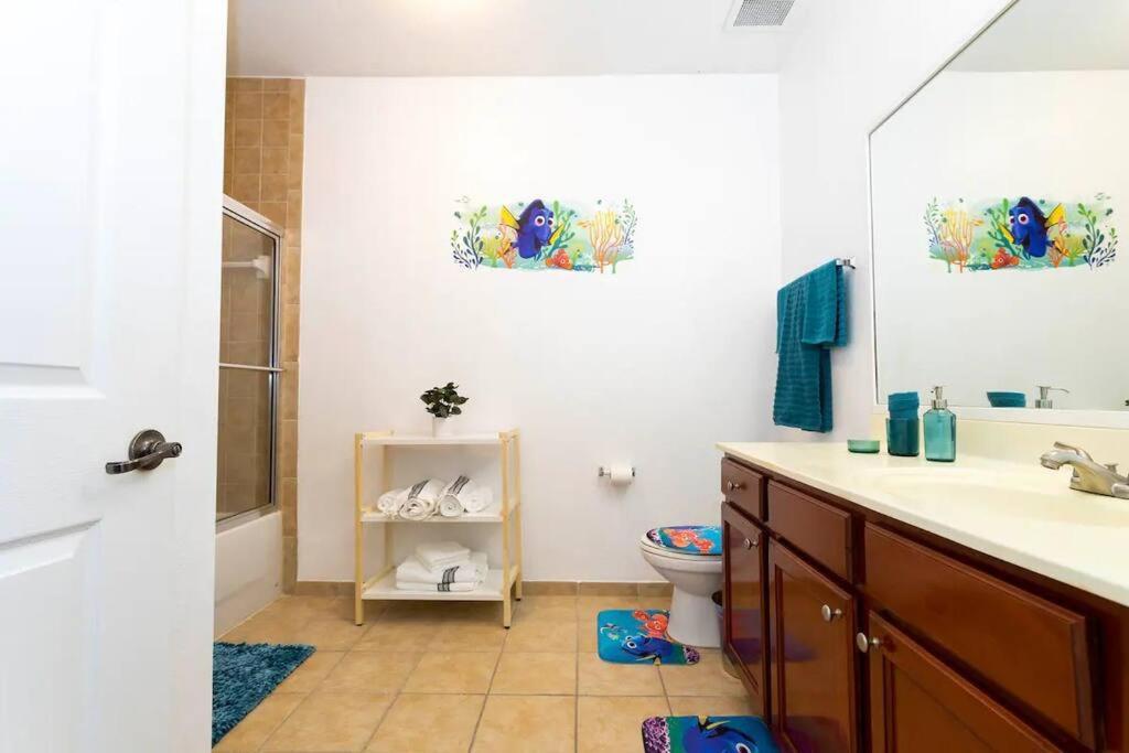 Beautiful Orlando Apt With Nemo Bedroom, 15 Min To Disney! Kissimmee Buitenkant foto